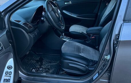 Hyundai Solaris II рестайлинг, 2011 год, 695 000 рублей, 6 фотография