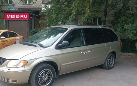 Chrysler Town & Country IV, 2003 год, 635 000 рублей, 4 фотография