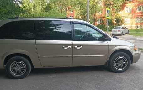 Chrysler Town & Country IV, 2003 год, 635 000 рублей, 8 фотография
