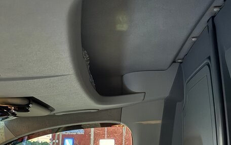 Volkswagen Caddy III рестайлинг, 2008 год, 1 300 000 рублей, 19 фотография