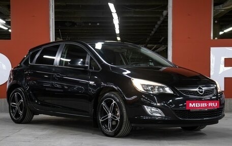 Opel Astra J, 2011 год, 749 000 рублей, 3 фотография
