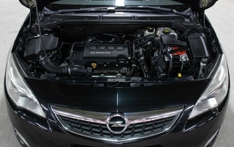 Opel Astra J, 2011 год, 749 000 рублей, 9 фотография