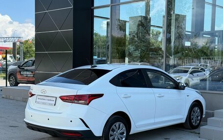 Hyundai Solaris II рестайлинг, 2021 год, 1 745 000 рублей, 5 фотография