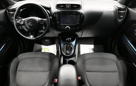 KIA Soul II рестайлинг, 2015 год, 1 495 000 рублей, 10 фотография
