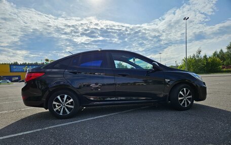 Hyundai Solaris II рестайлинг, 2012 год, 900 000 рублей, 10 фотография