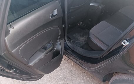 Opel Astra J, 2010 год, 600 000 рублей, 4 фотография