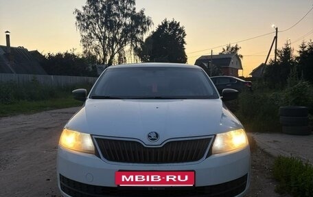Skoda Rapid I, 2015 год, 850 000 рублей, 4 фотография