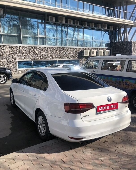 Volkswagen Jetta, 2018 год, 980 000 рублей, 4 фотография
