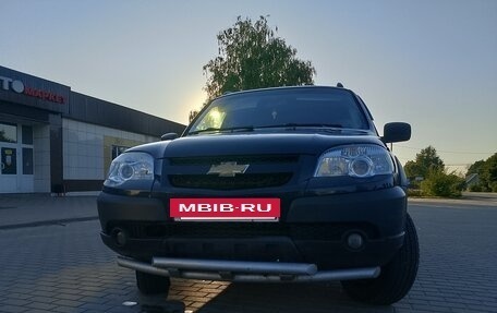 Chevrolet Niva I рестайлинг, 2016 год, 670 000 рублей, 8 фотография