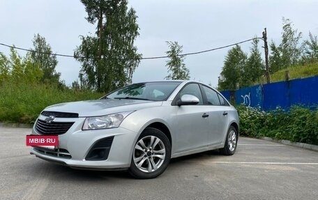 Chevrolet Cruze II, 2014 год, 900 000 рублей, 2 фотография