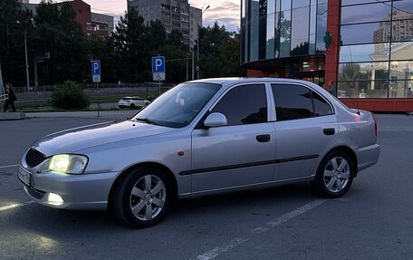 Hyundai Accent II, 2004 год, 400 000 рублей, 3 фотография