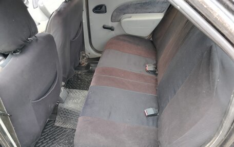 Renault Logan I, 2006 год, 280 000 рублей, 2 фотография