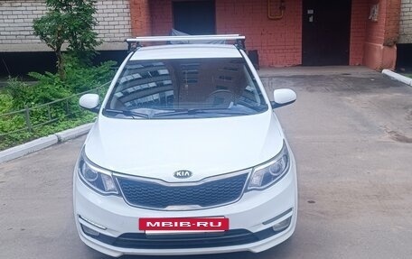 KIA Rio III рестайлинг, 2016 год, 1 000 000 рублей, 5 фотография