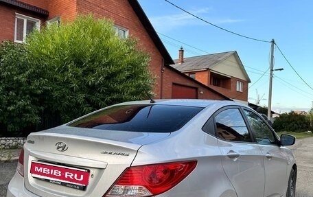 Hyundai Solaris II рестайлинг, 2011 год, 680 000 рублей, 8 фотография