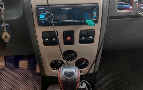 Renault Logan I, 2007 год, 300 000 рублей, 11 фотография