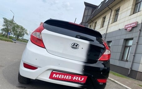 Hyundai Solaris II рестайлинг, 2011 год, 500 000 рублей, 4 фотография
