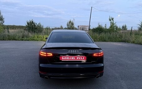 Audi A4, 2016 год, 2 800 000 рублей, 11 фотография