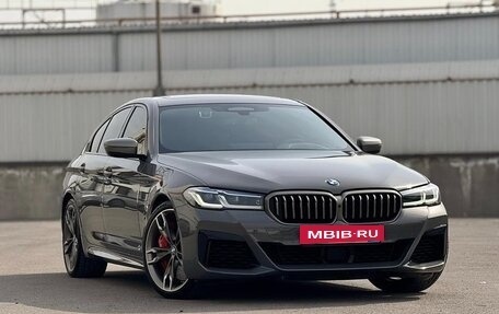 BMW 5 серия, 2022 год, 4 290 000 рублей, 2 фотография