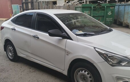 Hyundai Solaris II рестайлинг, 2014 год, 780 000 рублей, 3 фотография