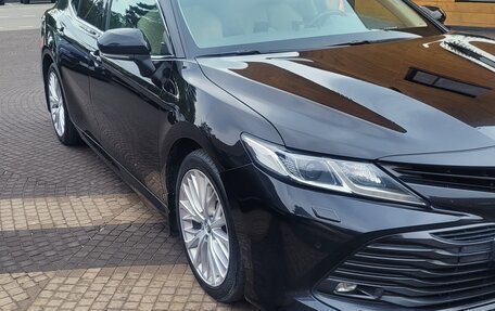 Toyota Camry, 2018 год, 2 285 000 рублей, 6 фотография