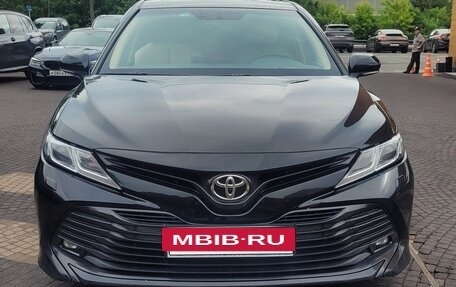 Toyota Camry, 2018 год, 2 285 000 рублей, 4 фотография