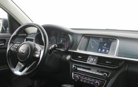 KIA Optima IV, 2018 год, 2 090 000 рублей, 11 фотография