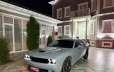 Dodge Challenger III рестайлинг 2, 2021 год, 1 800 000 рублей, 1 фотография