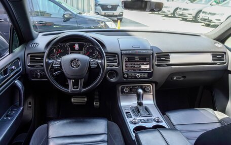 Volkswagen Touareg III, 2017 год, 2 930 000 рублей, 6 фотография