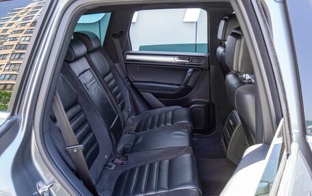 Volkswagen Touareg III, 2017 год, 2 930 000 рублей, 7 фотография