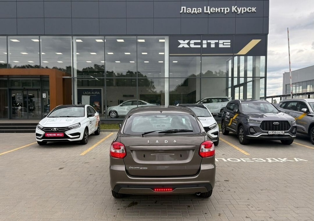 ВАЗ (LADA) Granta, 2024 год, 1 138 000 рублей, 4 фотография