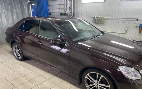 Mercedes-Benz E-Класс, 2010 год, 1 650 000 рублей, 6 фотография