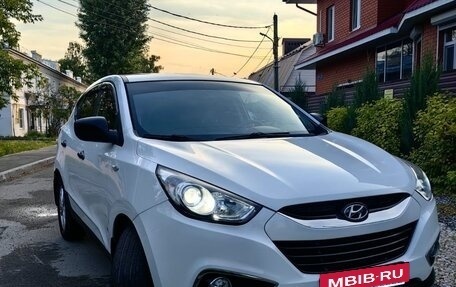 Hyundai ix35 I рестайлинг, 2013 год, 1 090 000 рублей, 2 фотография
