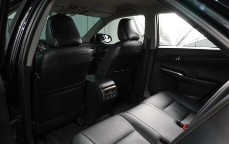 Toyota Camry, 2018 год, 2 099 000 рублей, 11 фотография