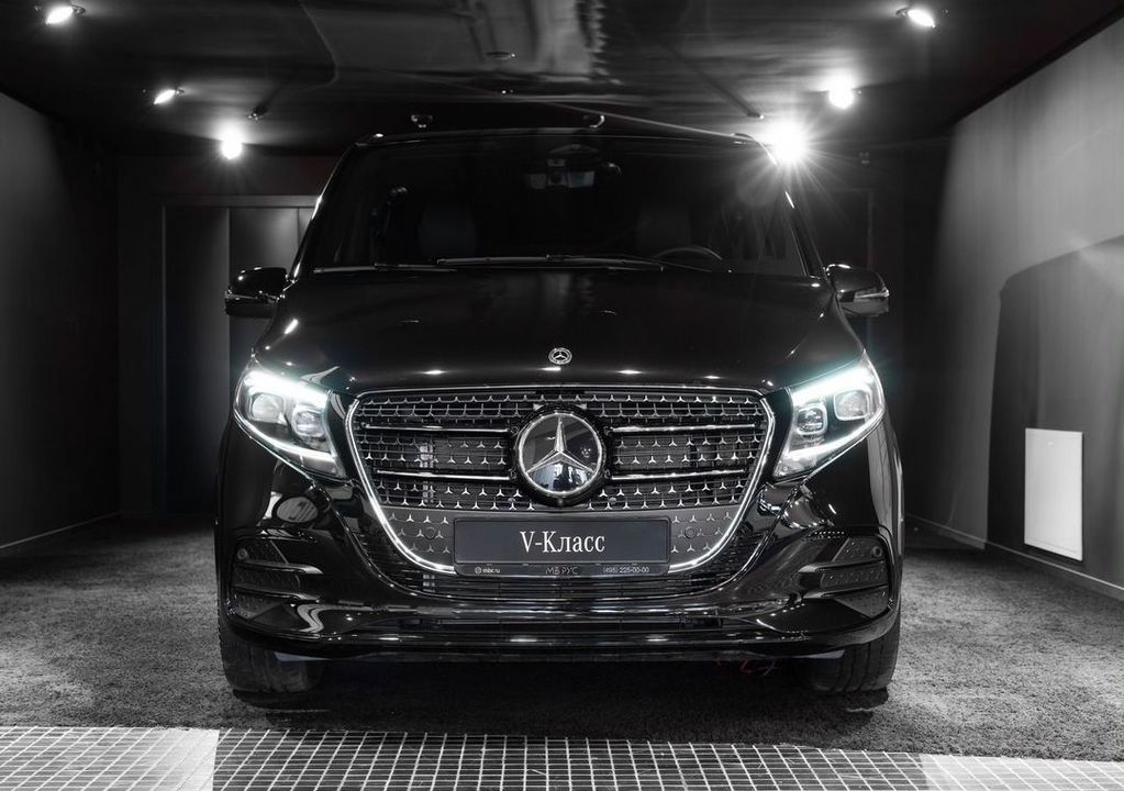 Mercedes-Benz V-Класс, 2024 год, 15 400 000 рублей, 2 фотография
