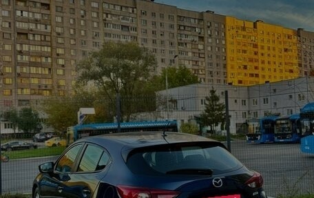 Mazda 3, 2017 год, 1 600 000 рублей, 2 фотография
