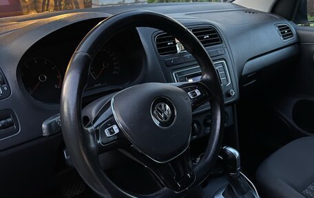 Volkswagen Polo VI (EU Market), 2018 год, 1 080 000 рублей, 9 фотография