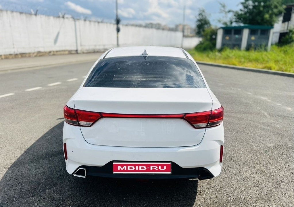 KIA Rio, 2021 год, 1 099 999 рублей, 4 фотография