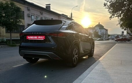 Lexus RX IV рестайлинг, 2023 год, 8 500 000 рублей, 4 фотография