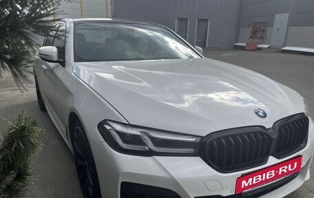 BMW 5 серия, 2020 год, 4 300 000 рублей, 2 фотография