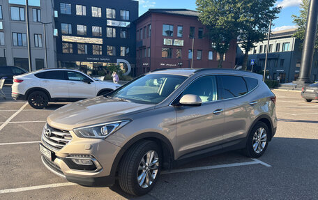 Hyundai Santa Fe III рестайлинг, 2015 год, 2 300 000 рублей, 2 фотография