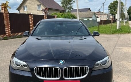 BMW 5 серия, 2014 год, 2 300 000 рублей, 2 фотография