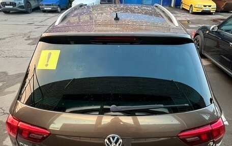 Volkswagen Tiguan II, 2017 год, 2 650 000 рублей, 2 фотография
