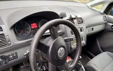 Volkswagen Touran III, 2006 год, 560 000 рублей, 4 фотография