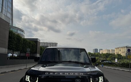 Land Rover Defender II, 2022 год, 8 990 000 рублей, 2 фотография