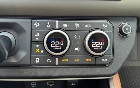 Land Rover Defender II, 2022 год, 8 990 000 рублей, 11 фотография