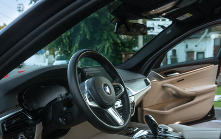 BMW 5 серия, 2019 год, 3 850 000 рублей, 18 фотография