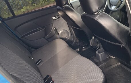 Renault Logan II, 2017 год, 895 000 рублей, 8 фотография