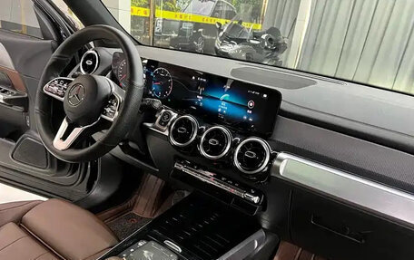 Mercedes-Benz GLB, 2021 год, 1 997 455 рублей, 15 фотография