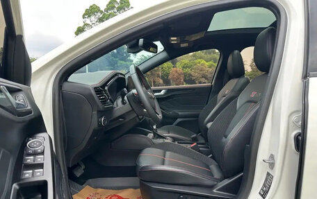 Ford Focus IV, 2022 год, 1 305 690 рублей, 9 фотография