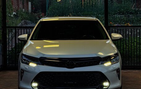 Toyota Camry, 2017 год, 2 600 000 рублей, 1 фотография